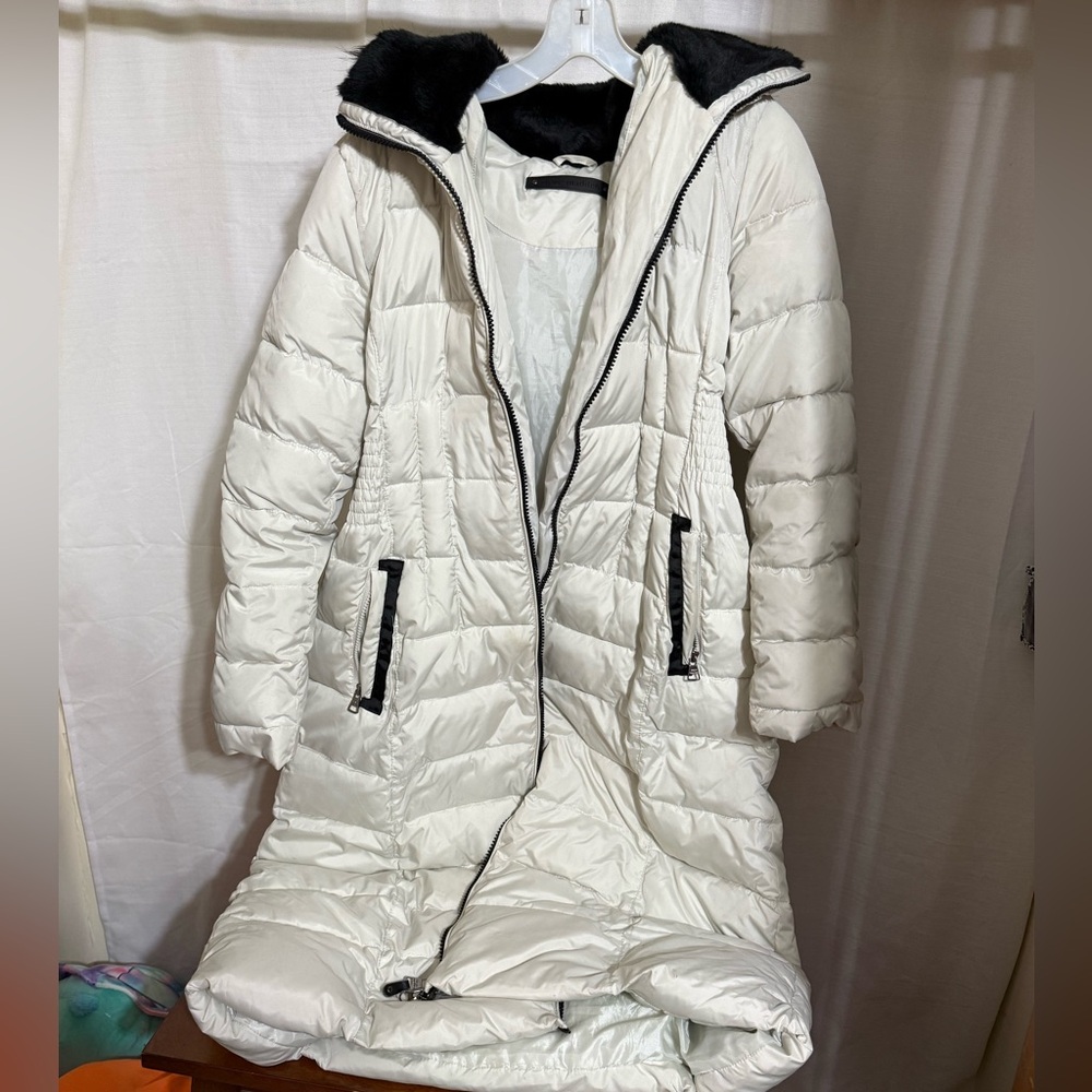 Steve Madden XL Off-White Puffer Jacket With Black Fur Trim